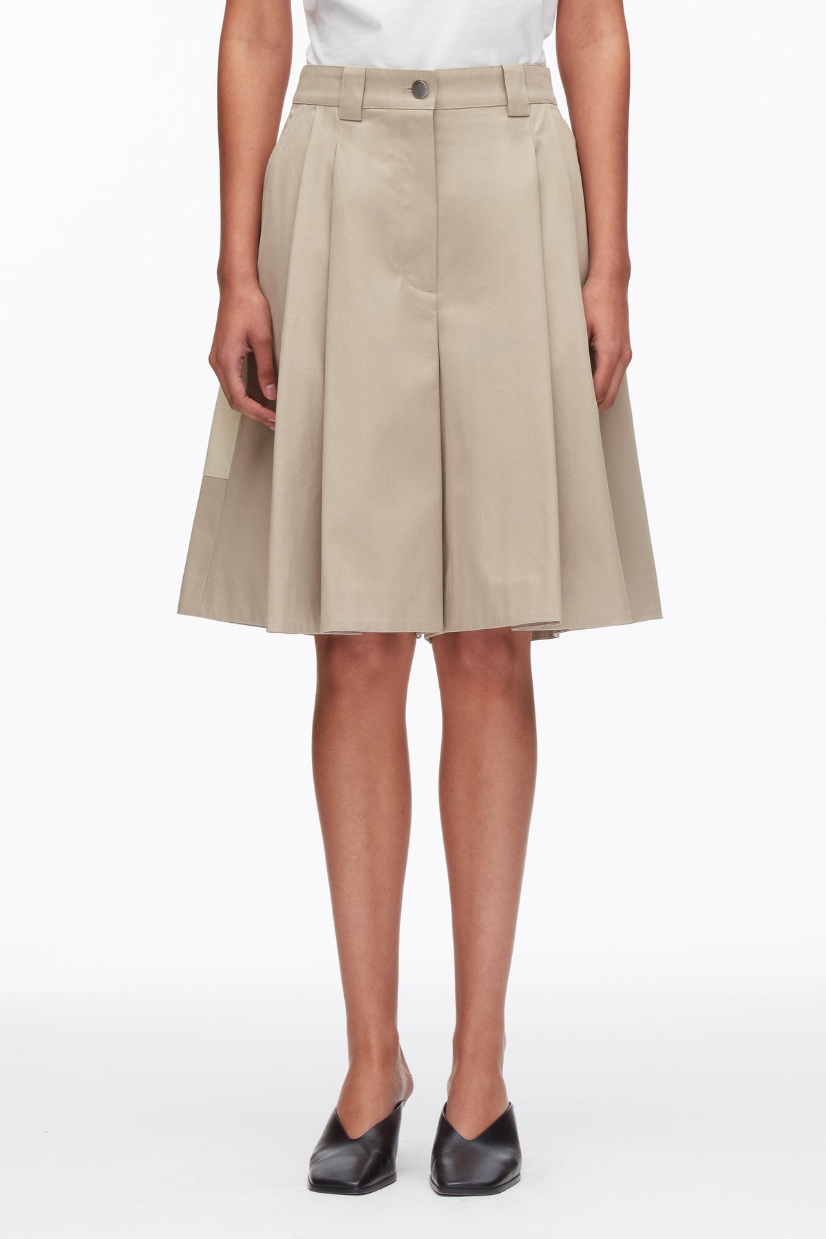 Two-Toned Wide Pleated Shorts - 3.1 Phillip Lim New