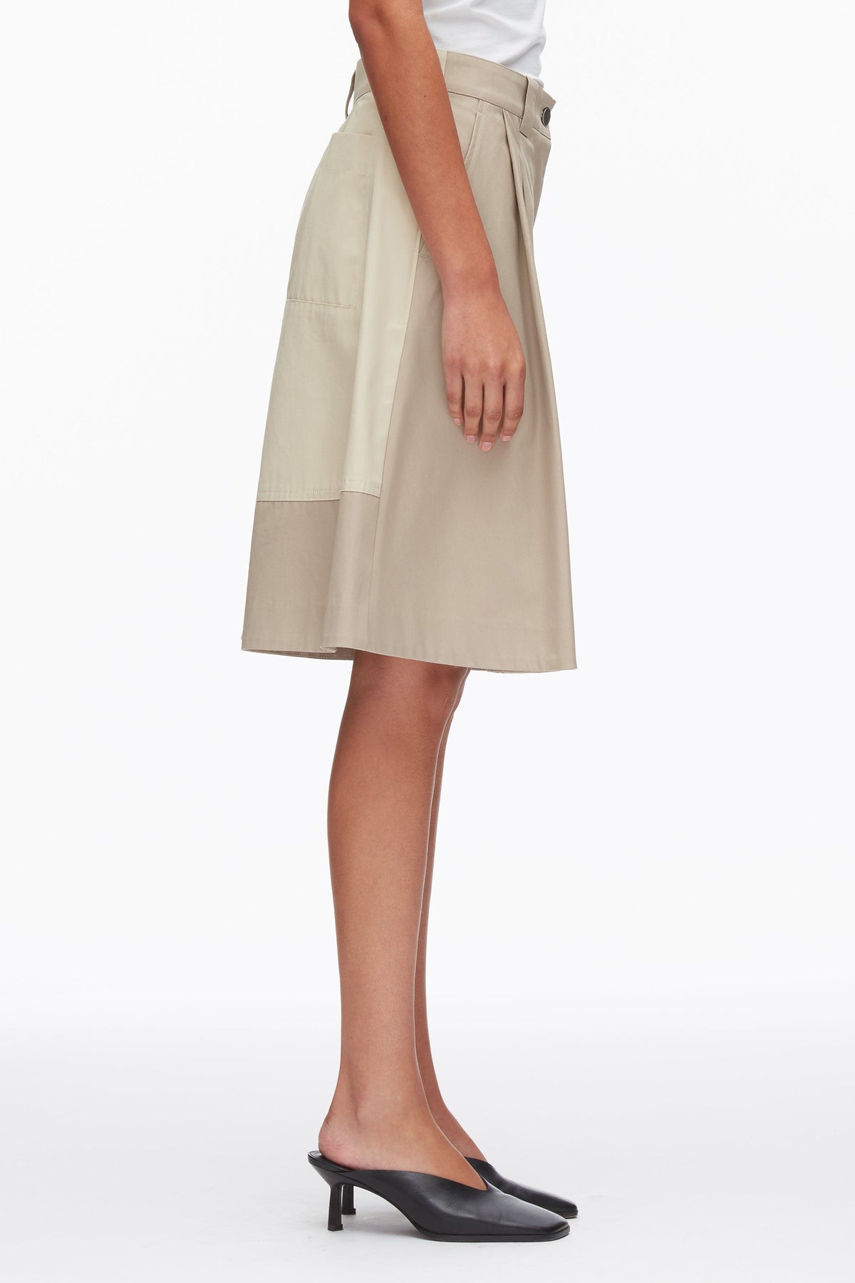 Two-Toned Wide Pleated Shorts - 3.1 Phillip Lim New
